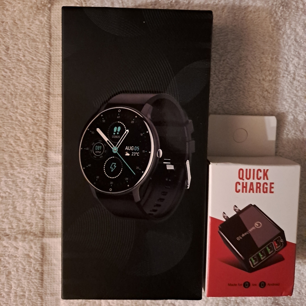 NEW SMART FITNESS WATCH, BONUS CHARGER, SEALED, BLACK, Only CLose Offer